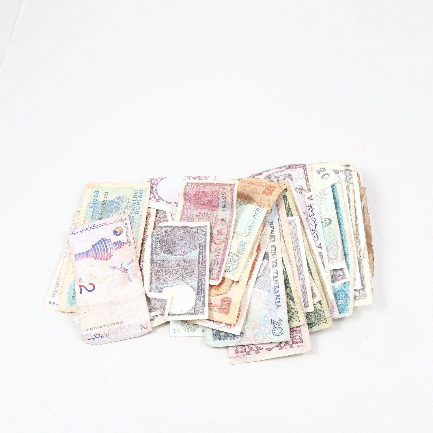 Samling utländska sedlar, 67 st