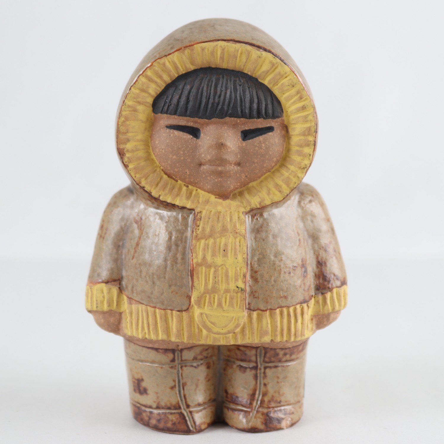 Figurin, stengods, ”Nord” ur serien All världens Barn, Lisa Larson, Gustavsberg