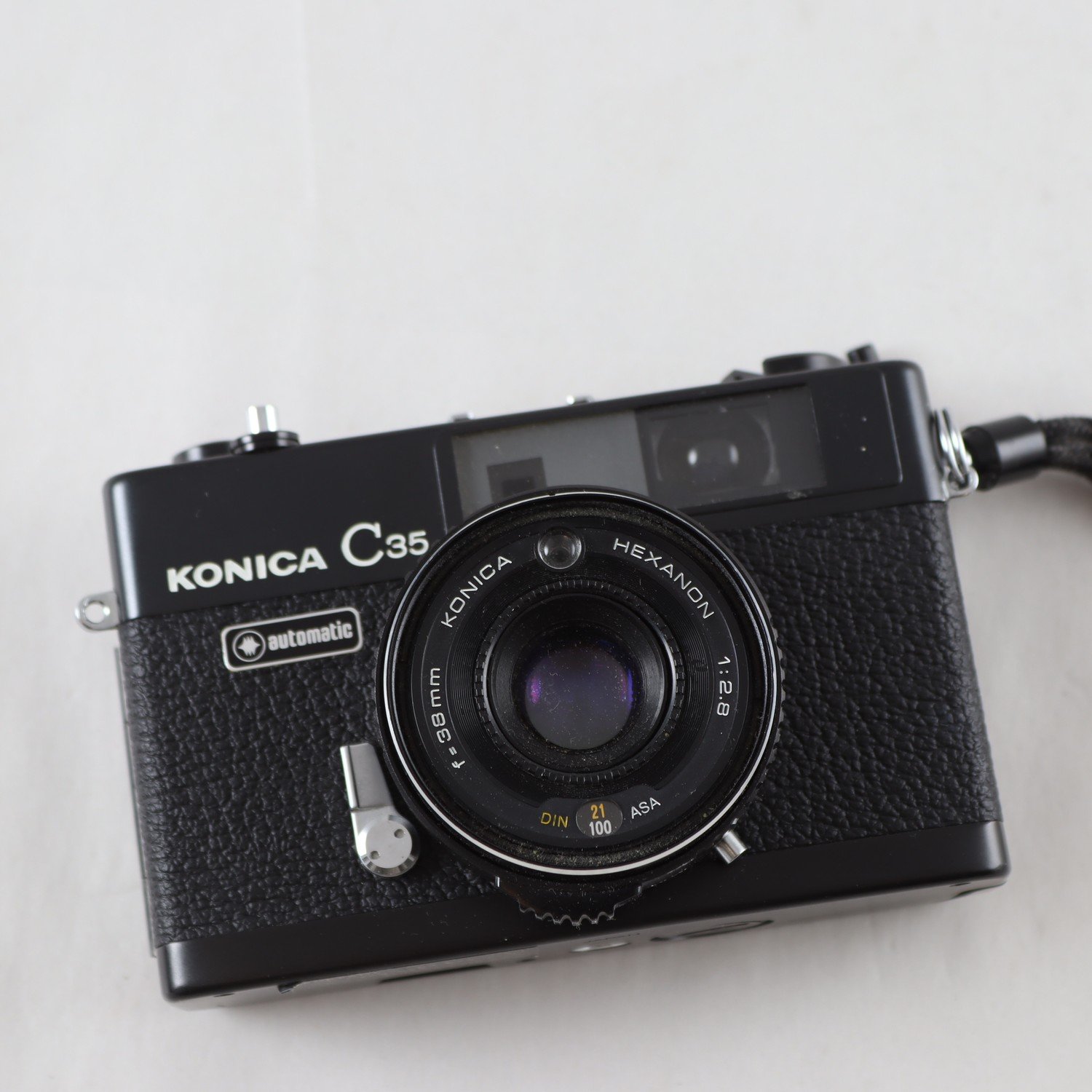 Kamera, Konica C35.