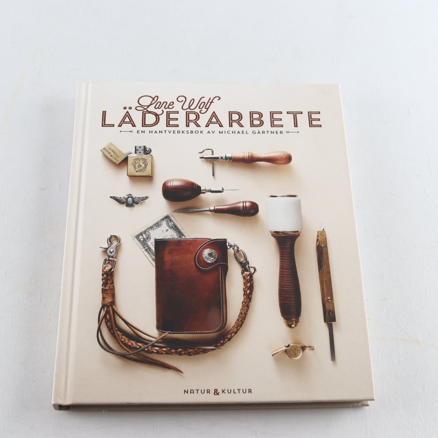 Lone Wolf Läderarbete, en hantverksbok av Michael Gärtner