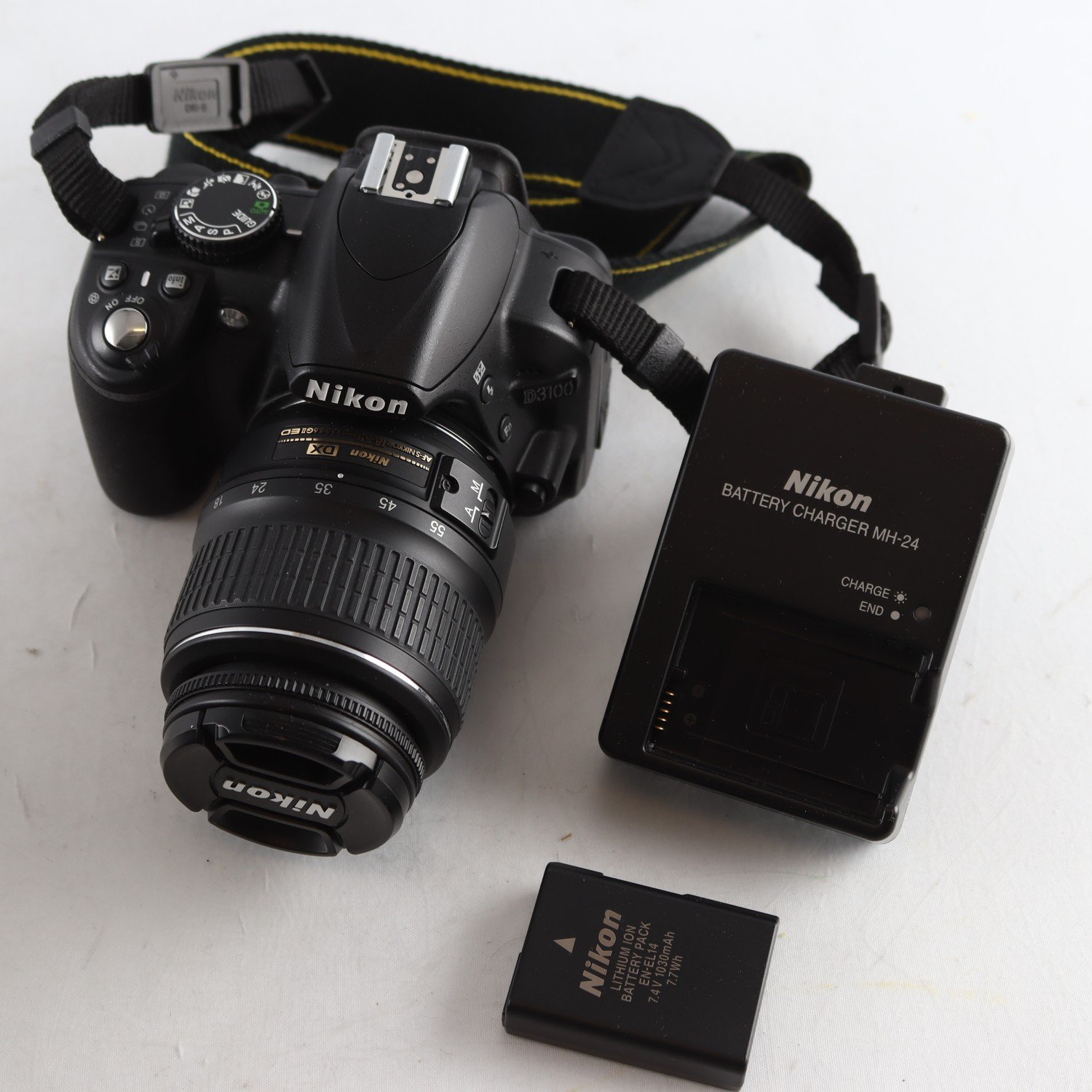 Kamera, Nikon D3100