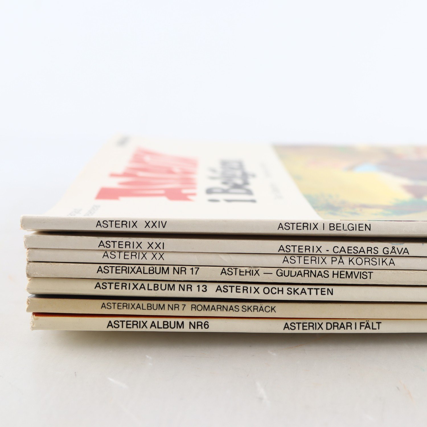 Asterix, 7 album från Hemmets Journal AB, utgivna 1977-85