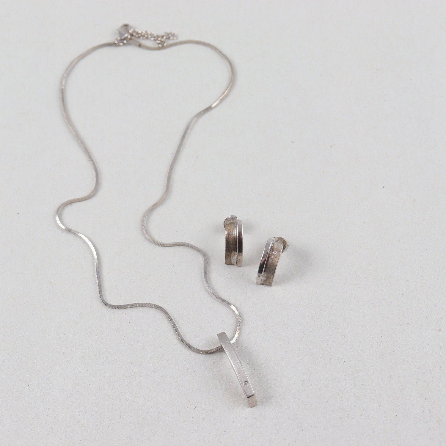 Halsband och örhängen med sten, silver 925, vikt: 10,5g