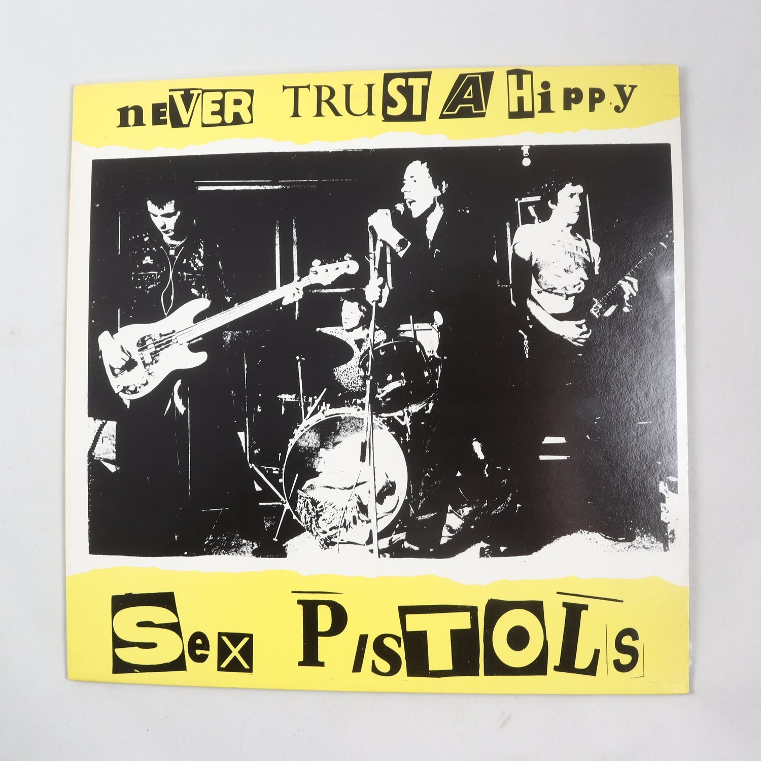 LP Sex Pistols, Never Trust A Hippy