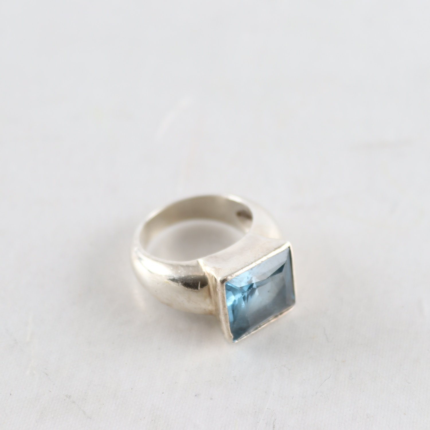 Ring, silver 925, blå slipad sten, brv: 13,2 g