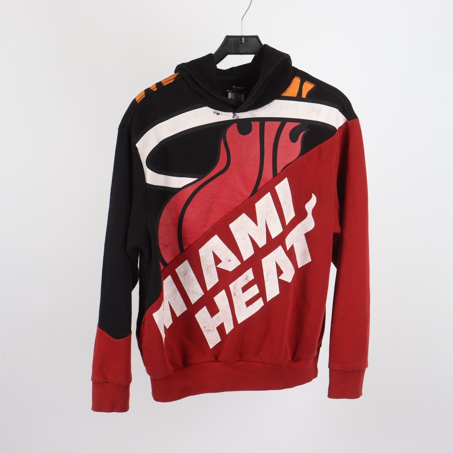 Hoodie, Asos, NBA Miami Heat, röd/svart, stl. XS