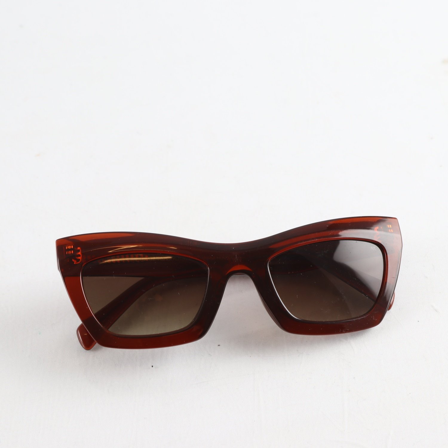 Solglasögon, A. Kjarbede, ”Lux”