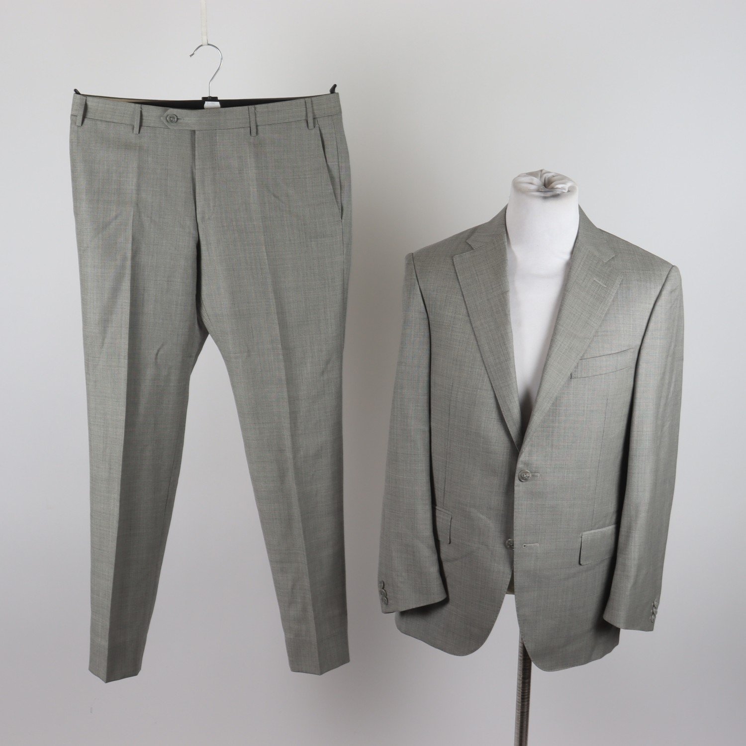 Kostym, Corneliani, grå, ull, stl. 48