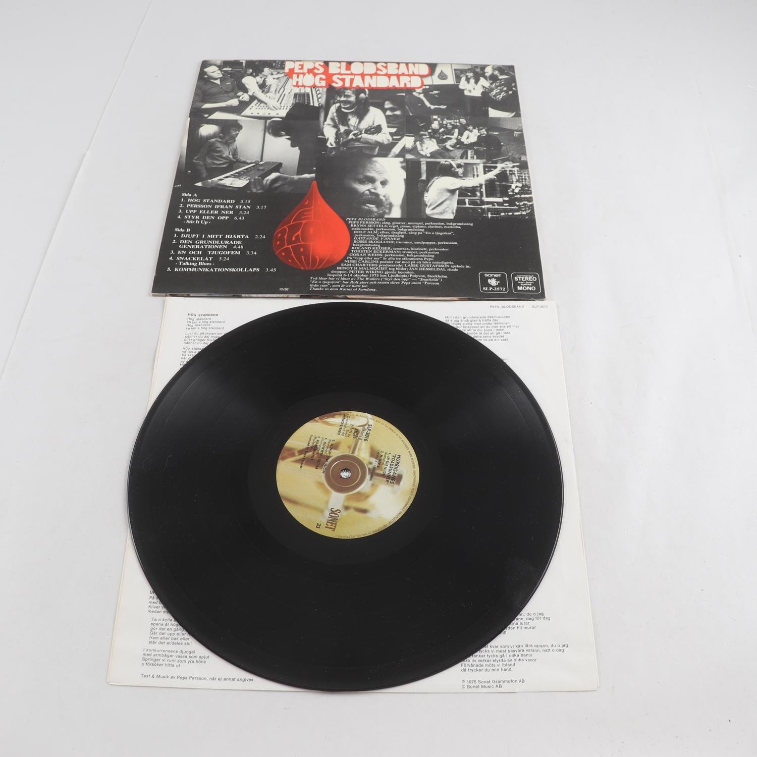 Vinyl, Peps Blodsband, Hög standard