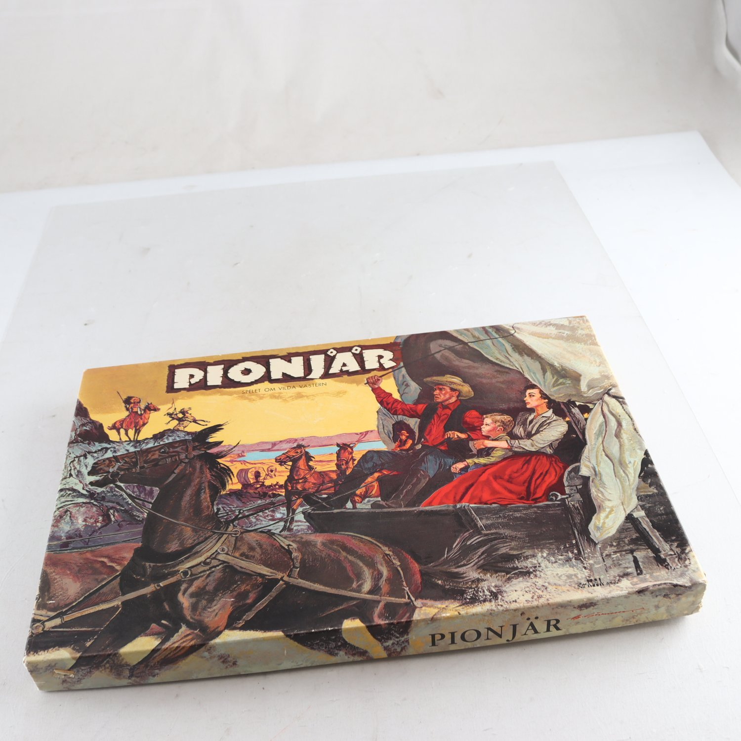 Spel, Pionjär, alga.