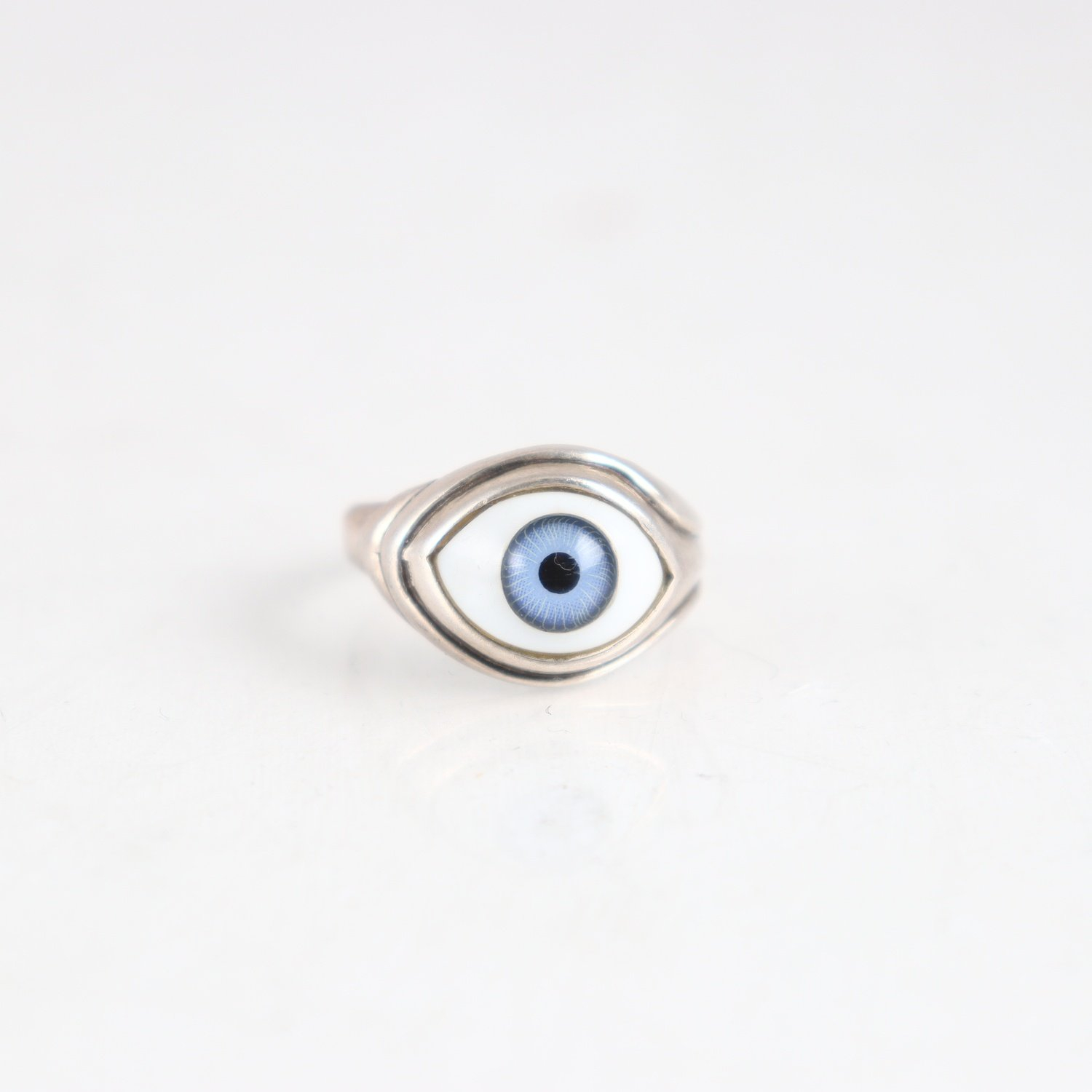Ring, silver 925. emalj, öga. brv: 5,3 g