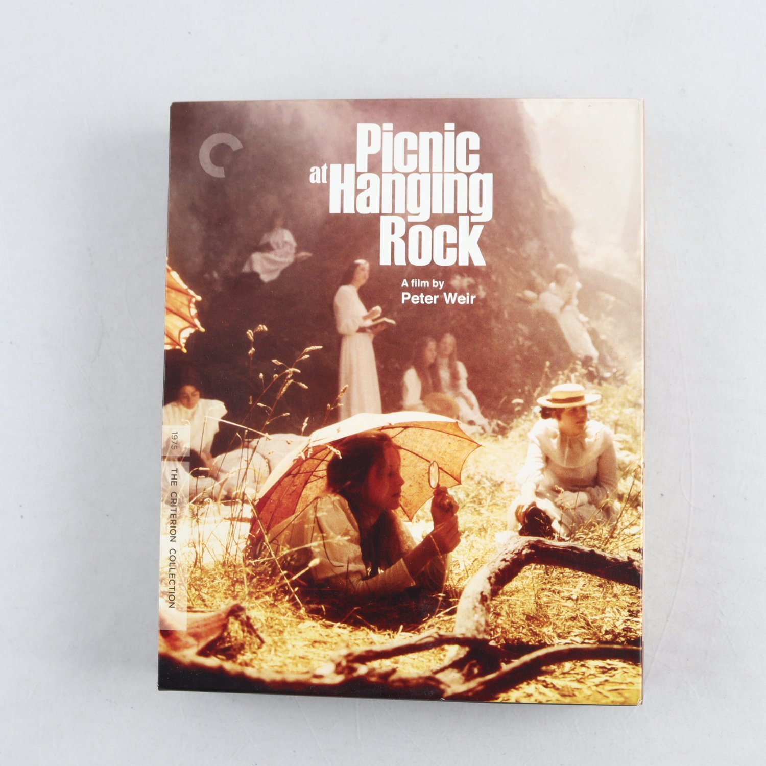 Blu-Ray + DVD + Bok Criterion Collection, Picnic at Hanging Rock,