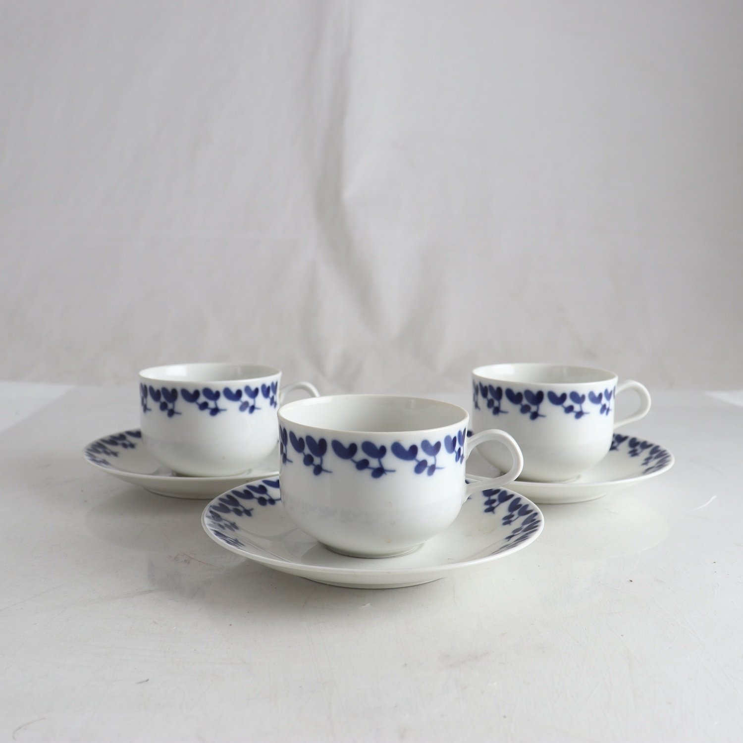 Kaffekoppar m fat, Swedish Blue, Carl-Harry Stålhane, Rörstrand. Samfraktas ej.