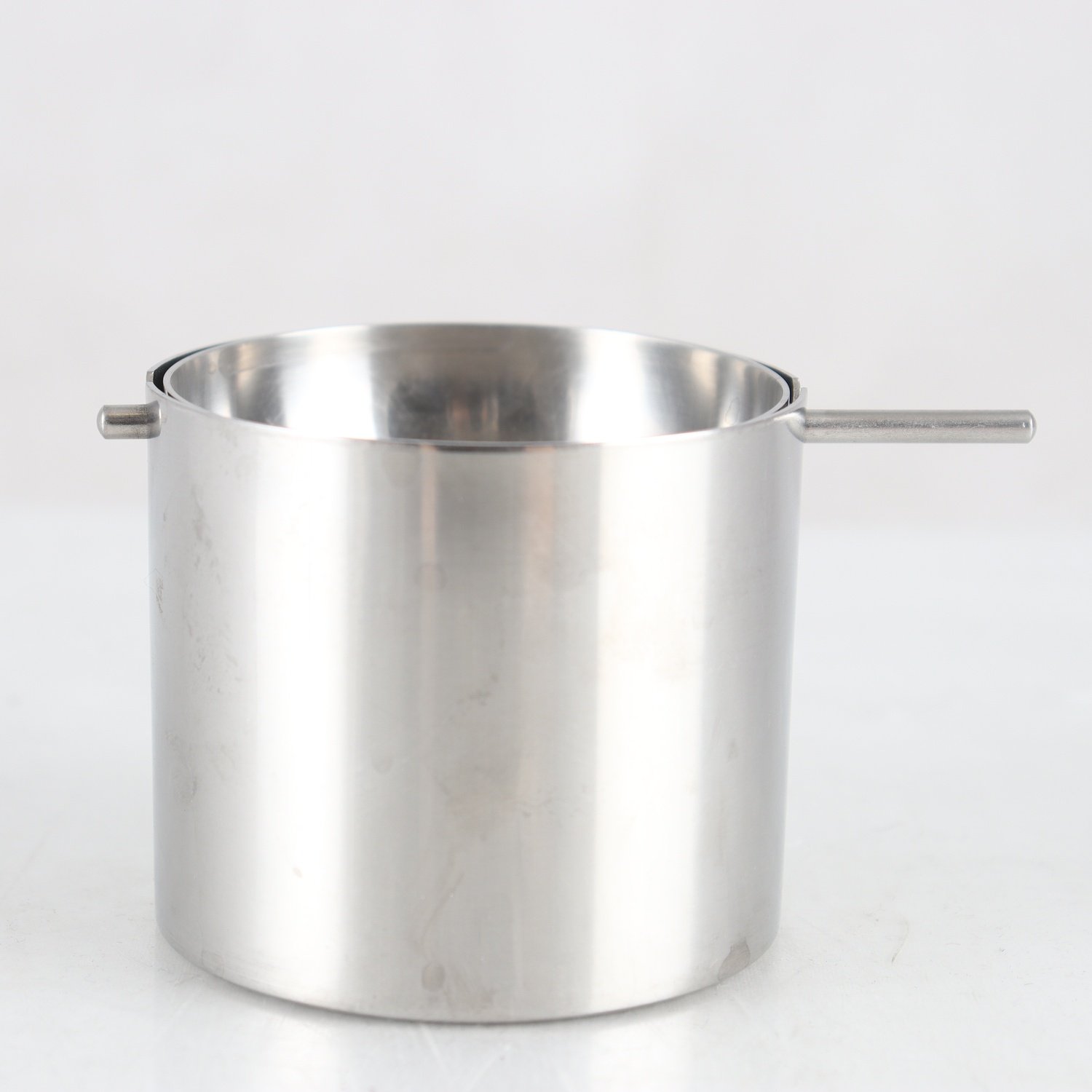 Askkopp, rostfritt stål, Arne Jacobsen, Stelton