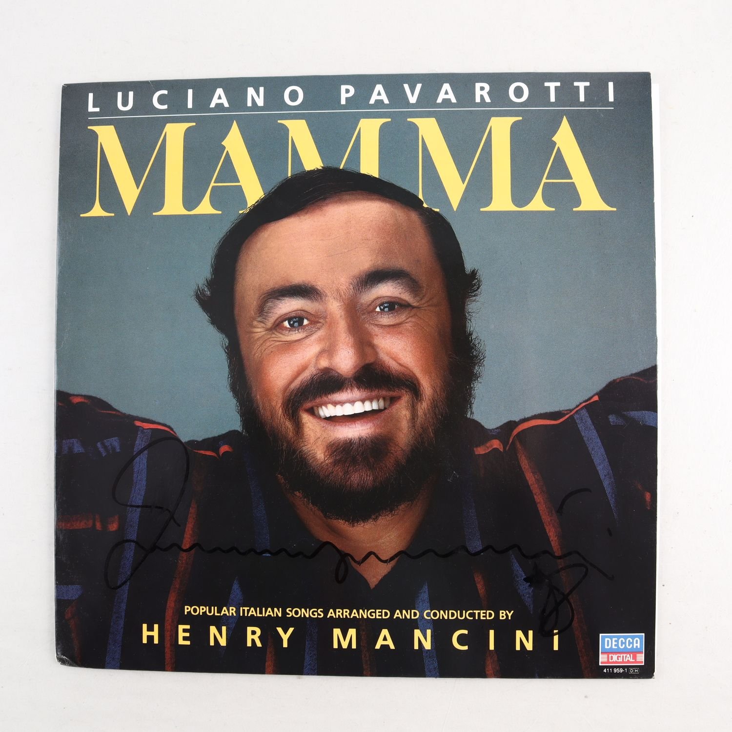 LP Signerad, Luciano Pavarotti / Henry Mancini, Mamma
