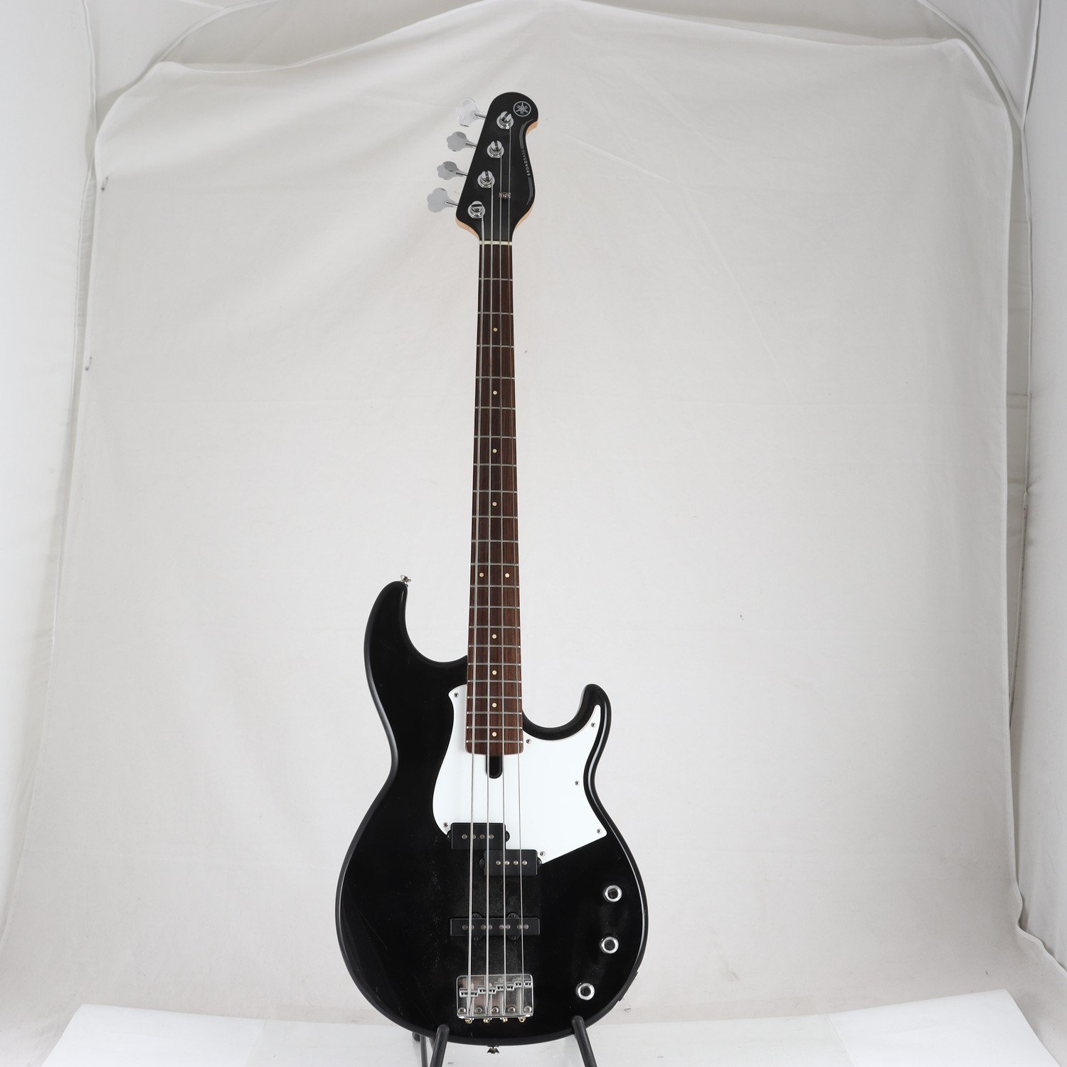 Elbas, Yamaha Broadbass. Endast avhämtning.