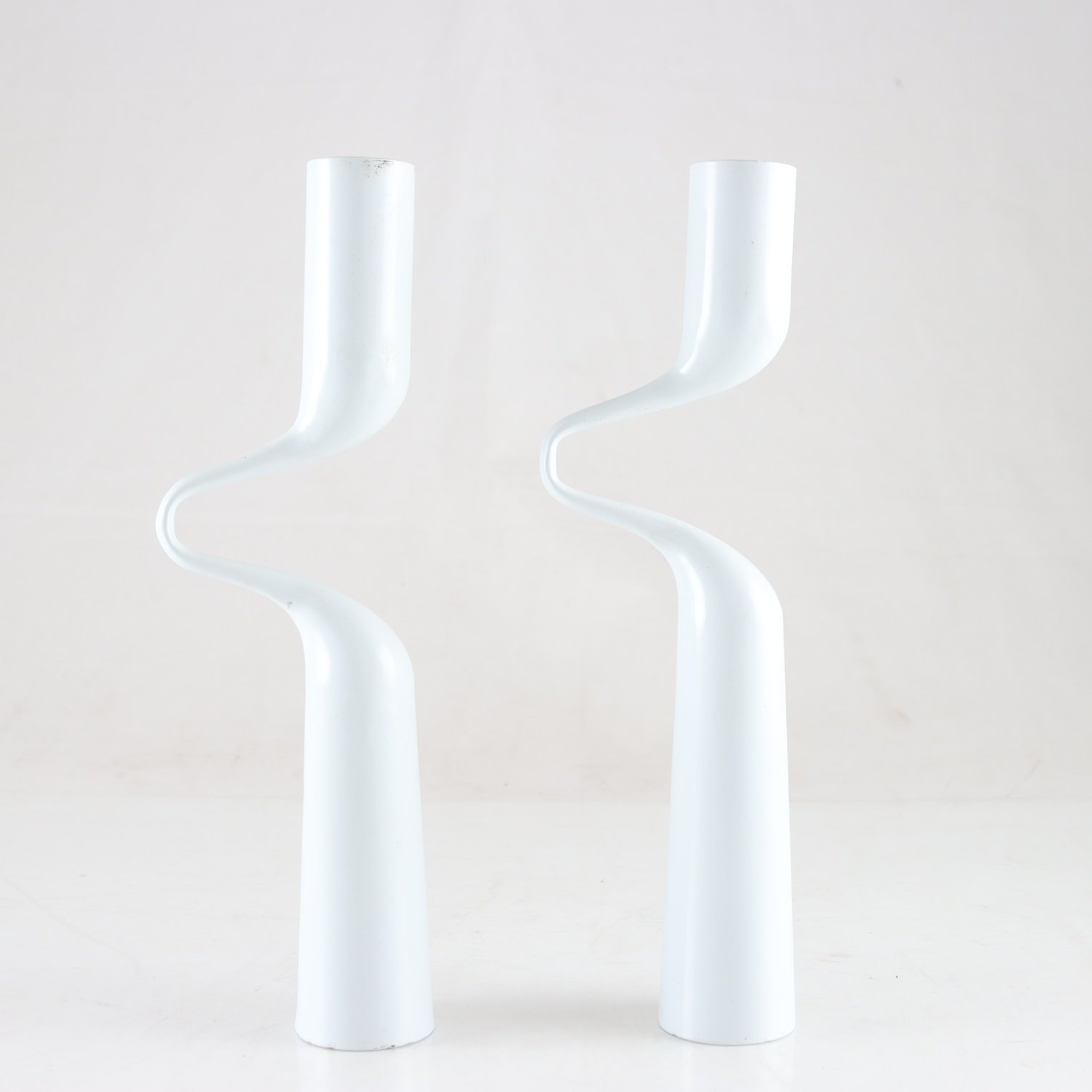 Paret ljusstakar, Double, design Mikael Dörfel, Menu. Samfraktas ej.