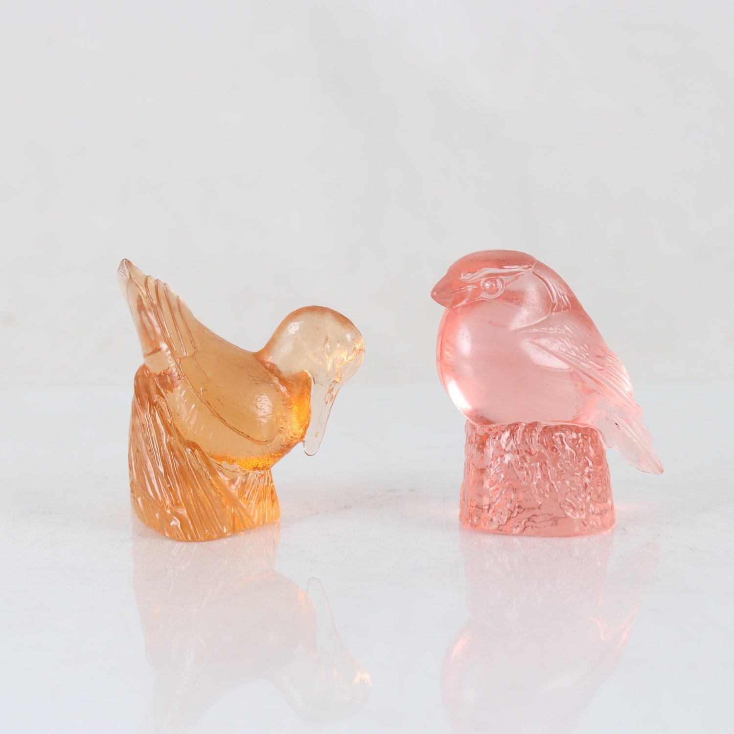 Figuriner, glasfåglar, morkulla, domherre, Paul Hoff, Kosta Boda, 2 st