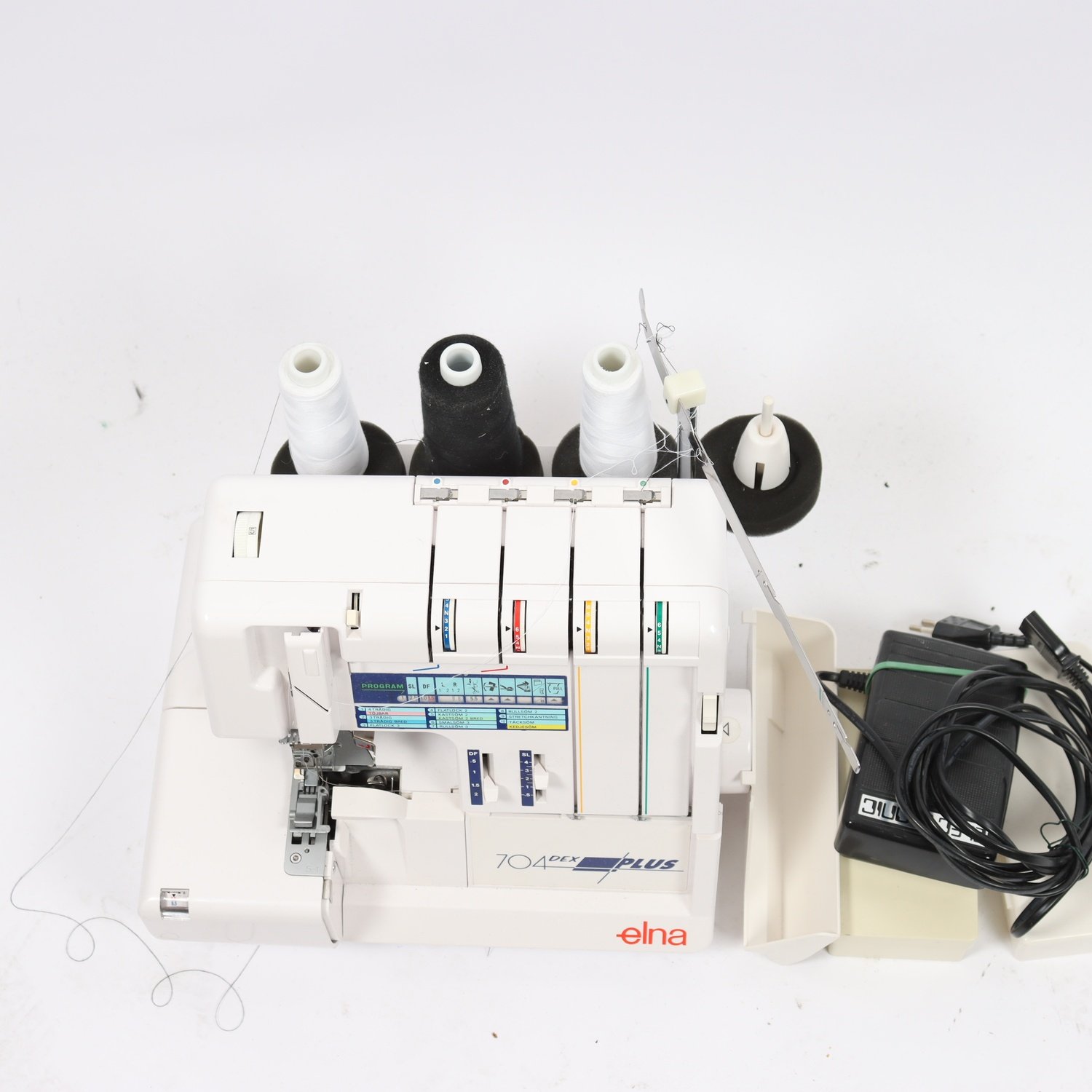 Symaskin, Overlock. Elna 704 Dex Plus. Endast avhämtning