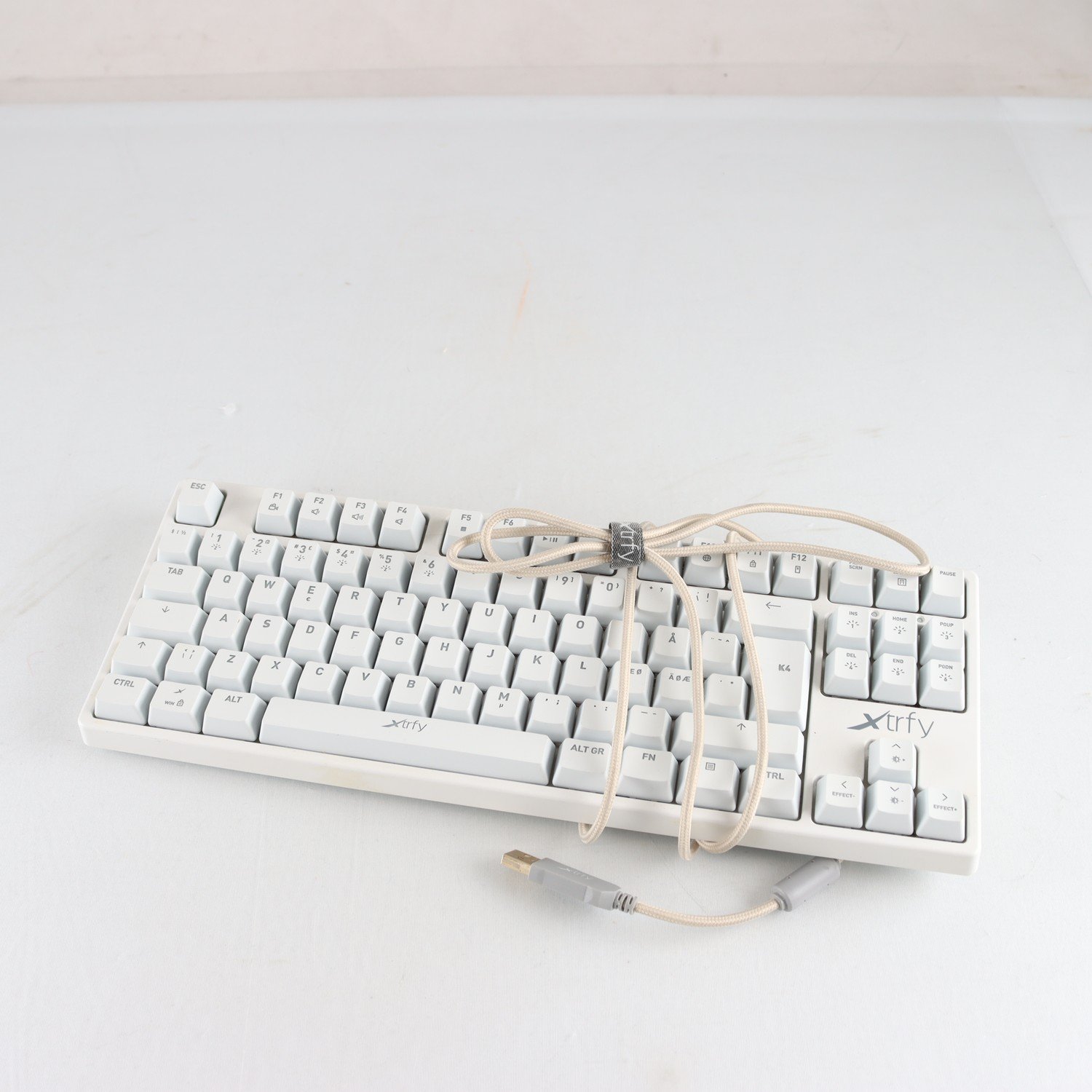Tangentbord, Xtrfy K4 RGB TKL