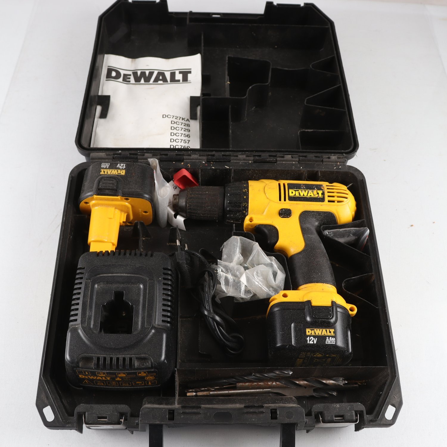 Skruvdragare, Dewalt, med tillbehör. Endast avhämtning.