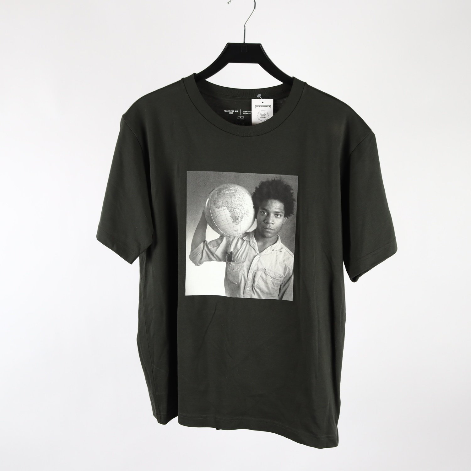 T-shirt, Peace for All, Uniqlo, Jean-Michel Basquiat, gröngrå, stl. M