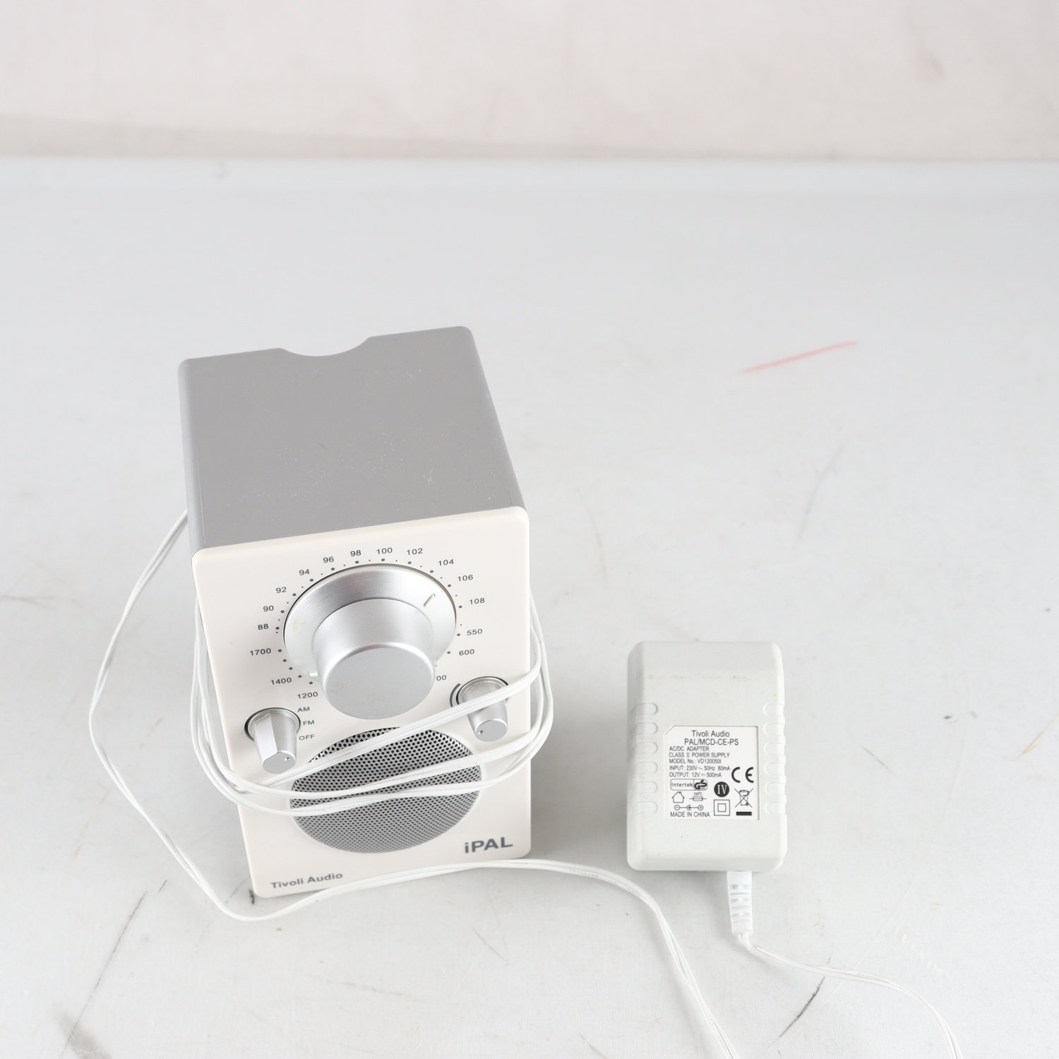 Radio, Tivoli Audio, Ipal
