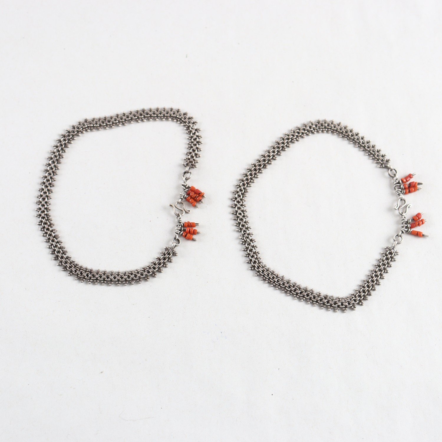 Halsband / armband, silver med pärlor, vikt: 28,4g