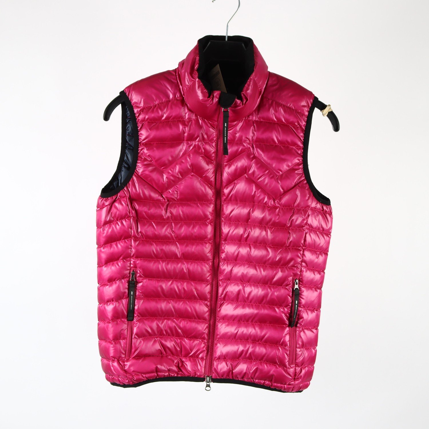 Väst, Mountain Works, cerise, stl. M