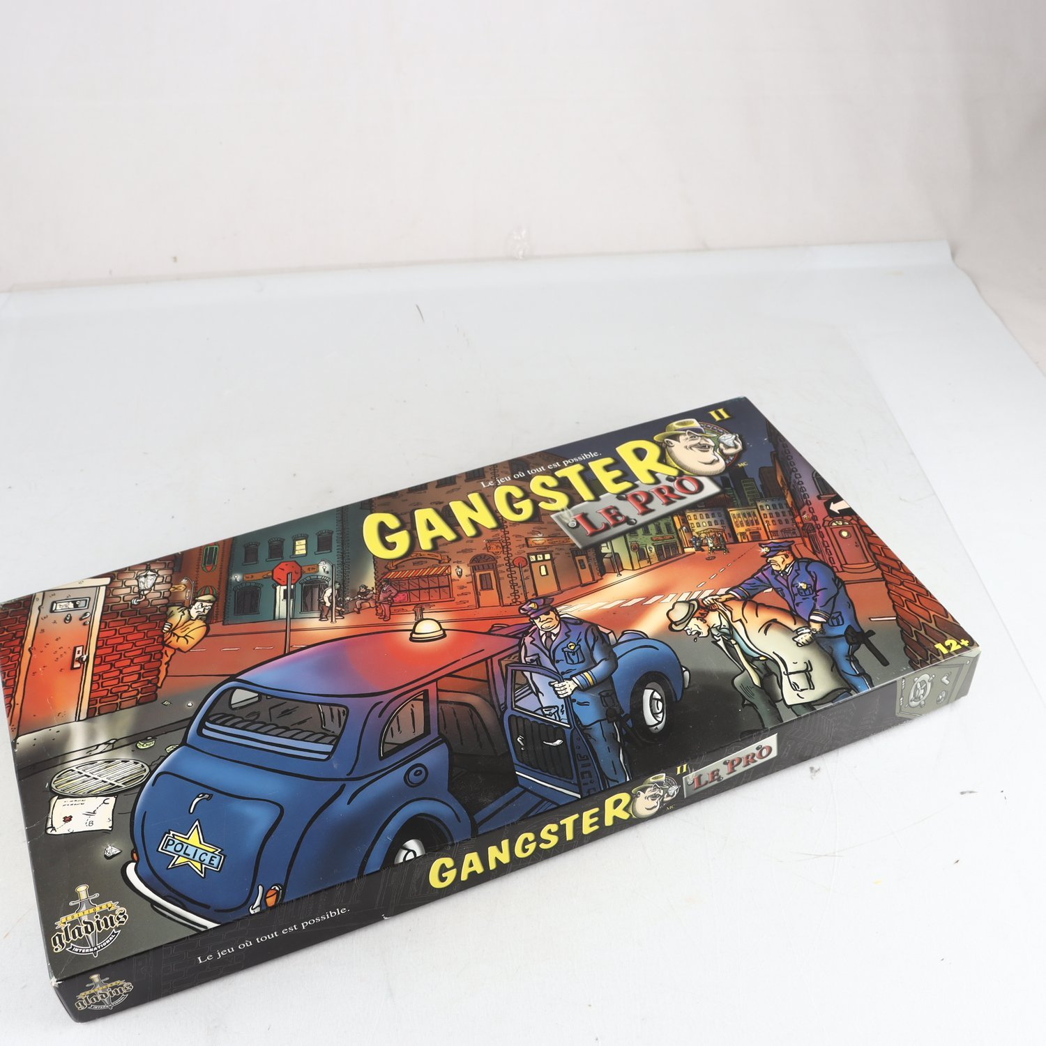 Spel, Gangster le bro, gladius.
