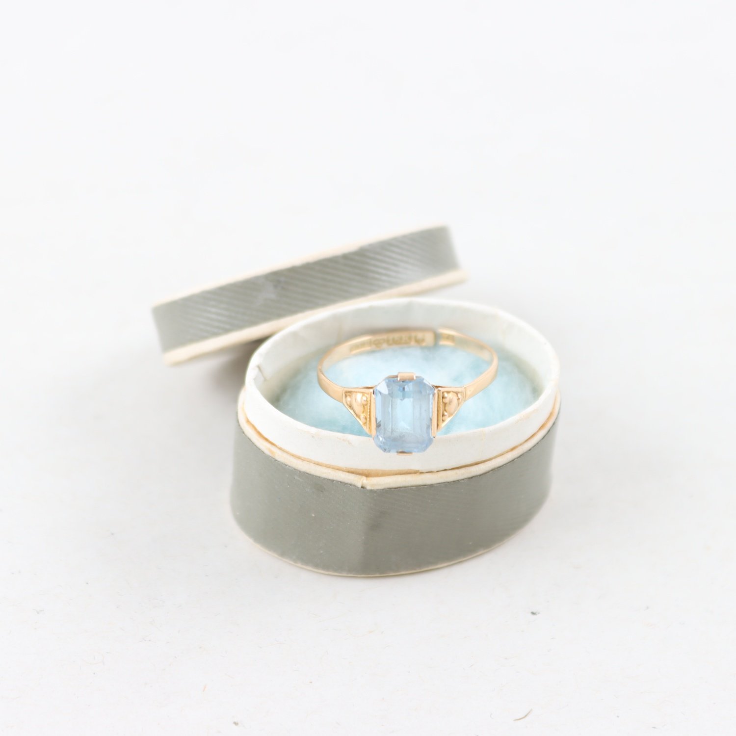 Ring, guld 18k, akvamarin, vintage, brv: 1,8g