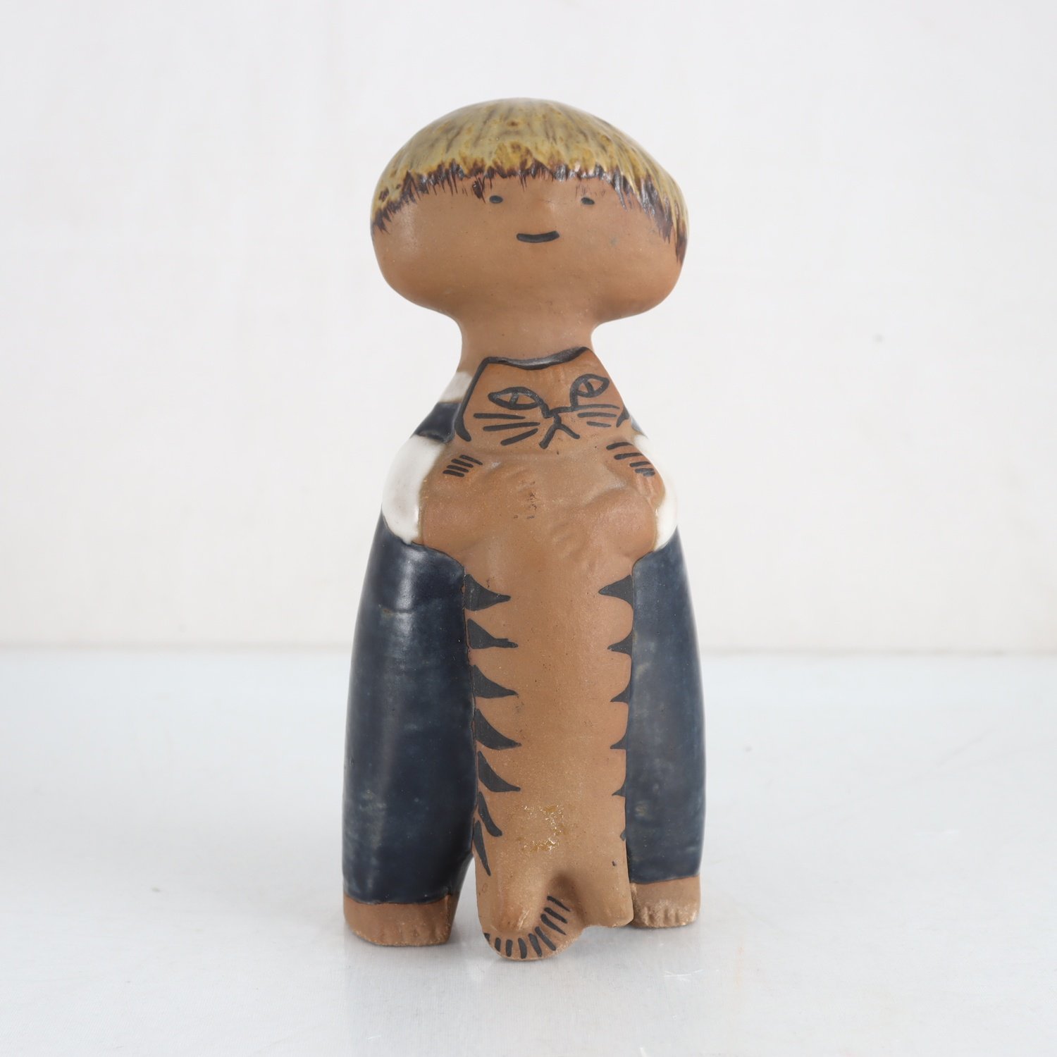 Figurin, Lisa Larson, ”Pelle med katt”, Gustavsberg