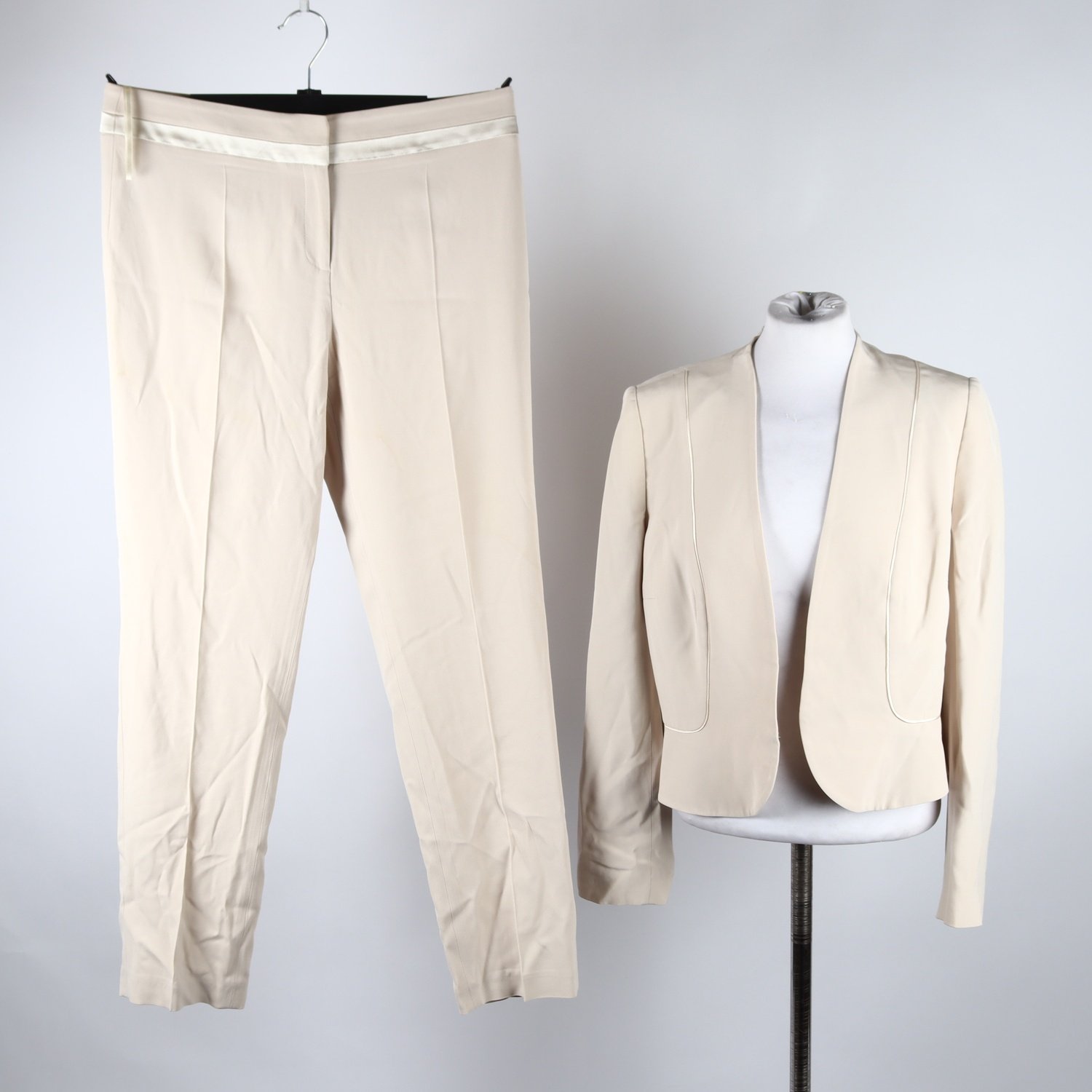 Kostym, Coast, ljus beige, kavaj/jacka stl. 42, byxor stl. 38