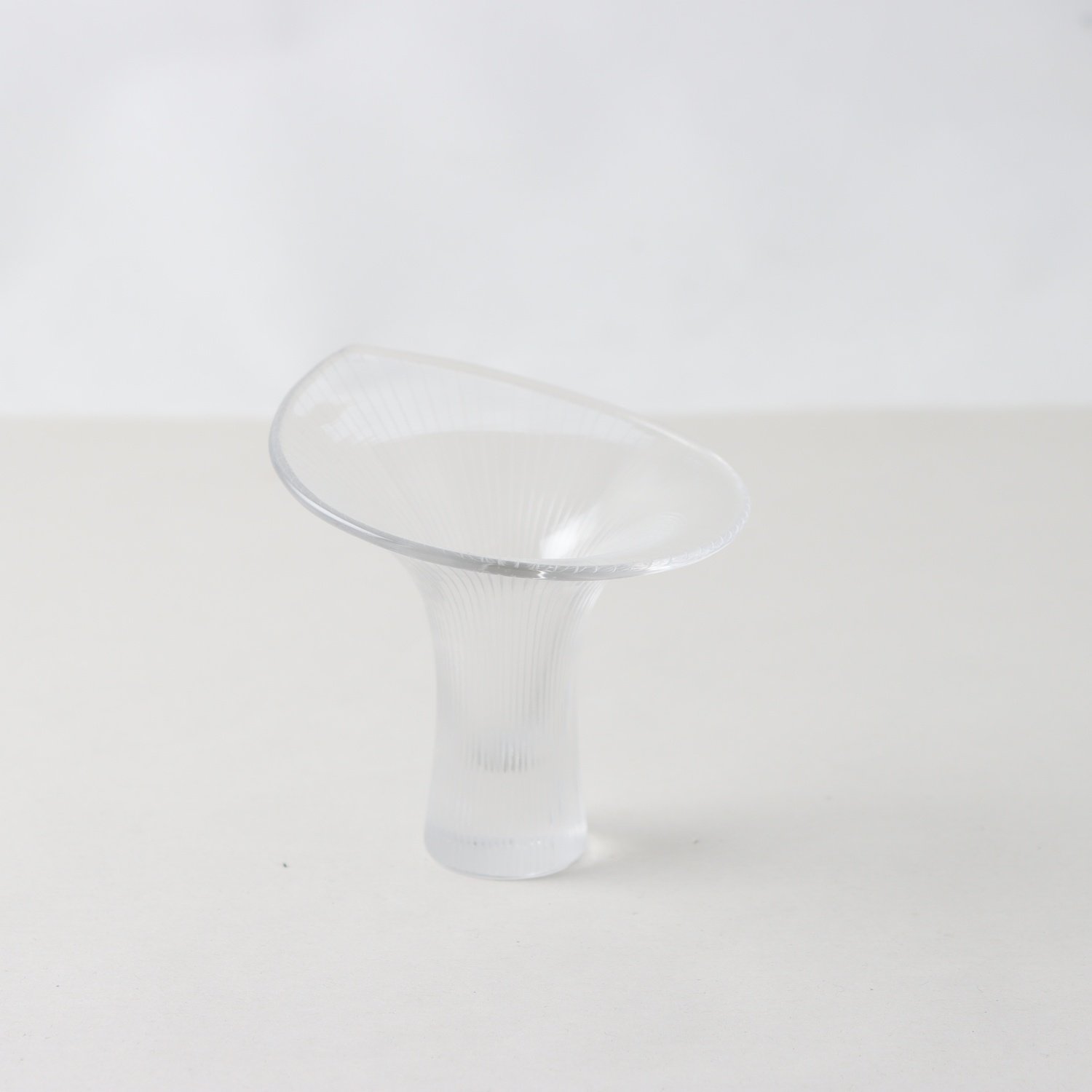 Vas, Tapio Wirkkala, Iittala, ”Kantarelli”, Sign.
