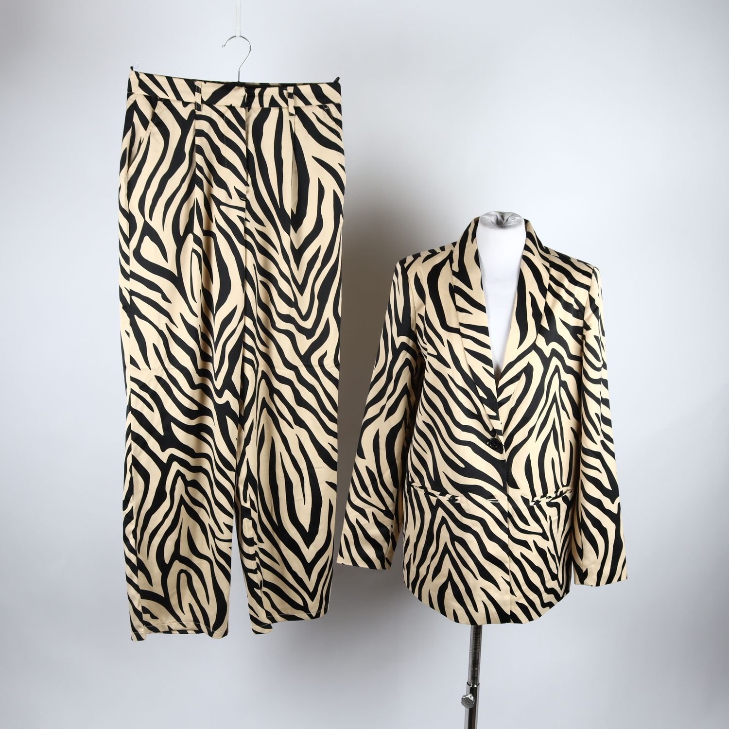 Byxor+kavaj, Pieces, svart, beige, stl. M