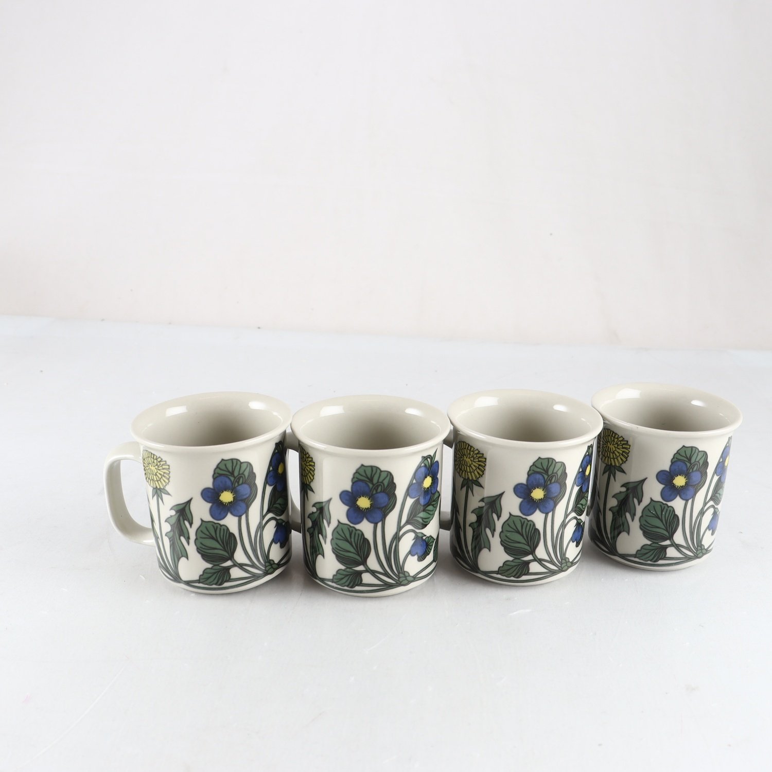 Mugg, Arabia, ”Flora”, Design Esteri Tomula, 4 st