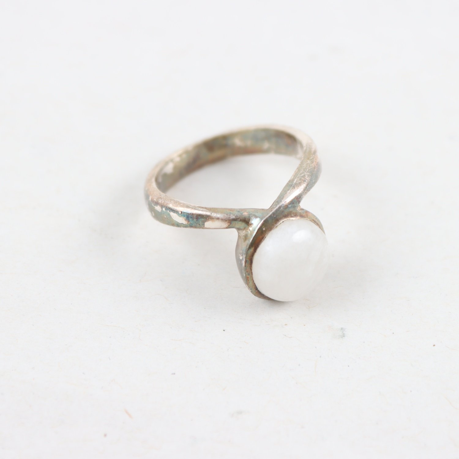 Ring, silver med sten, brv: 4,6g