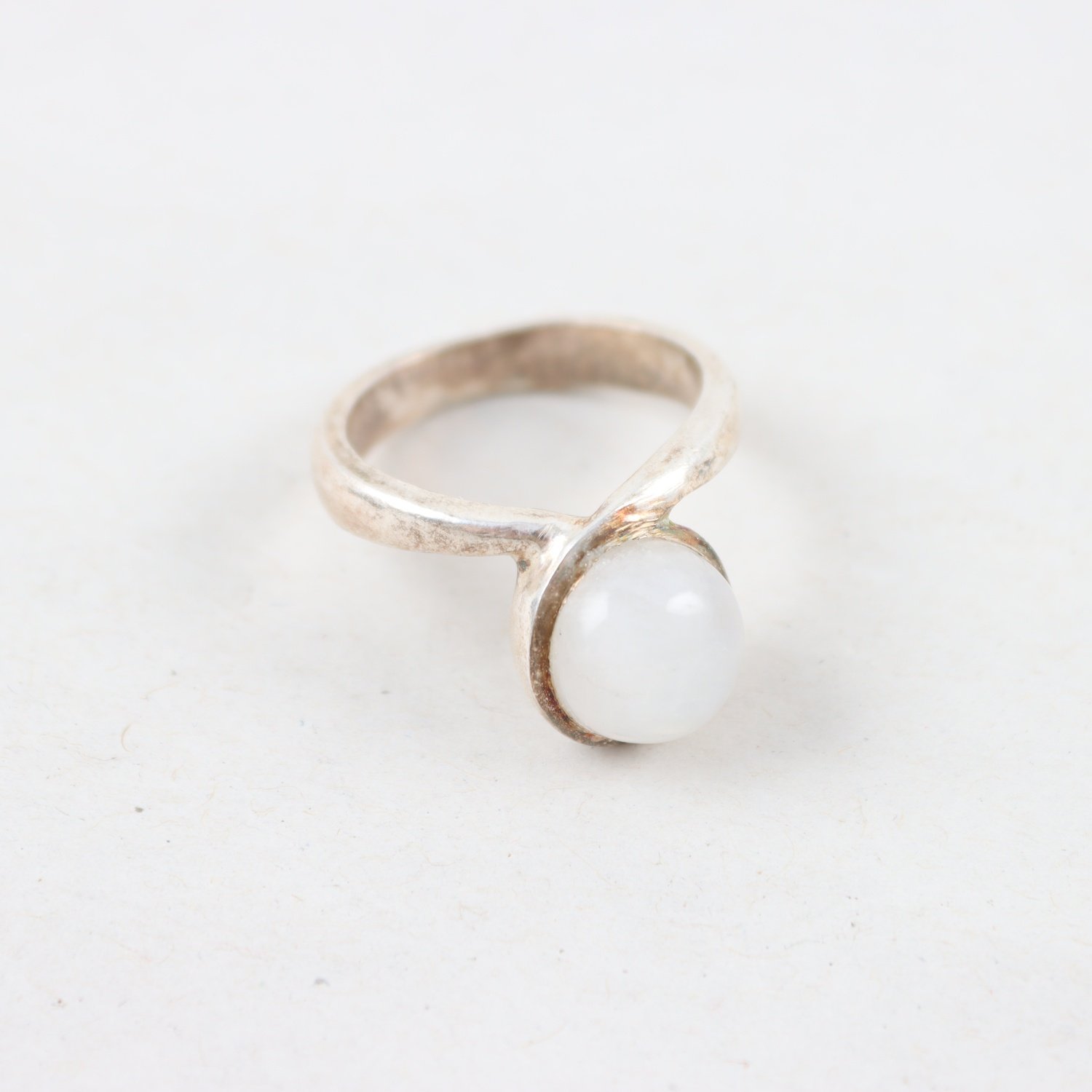 Ring, silver med sten, brv: 4,9g