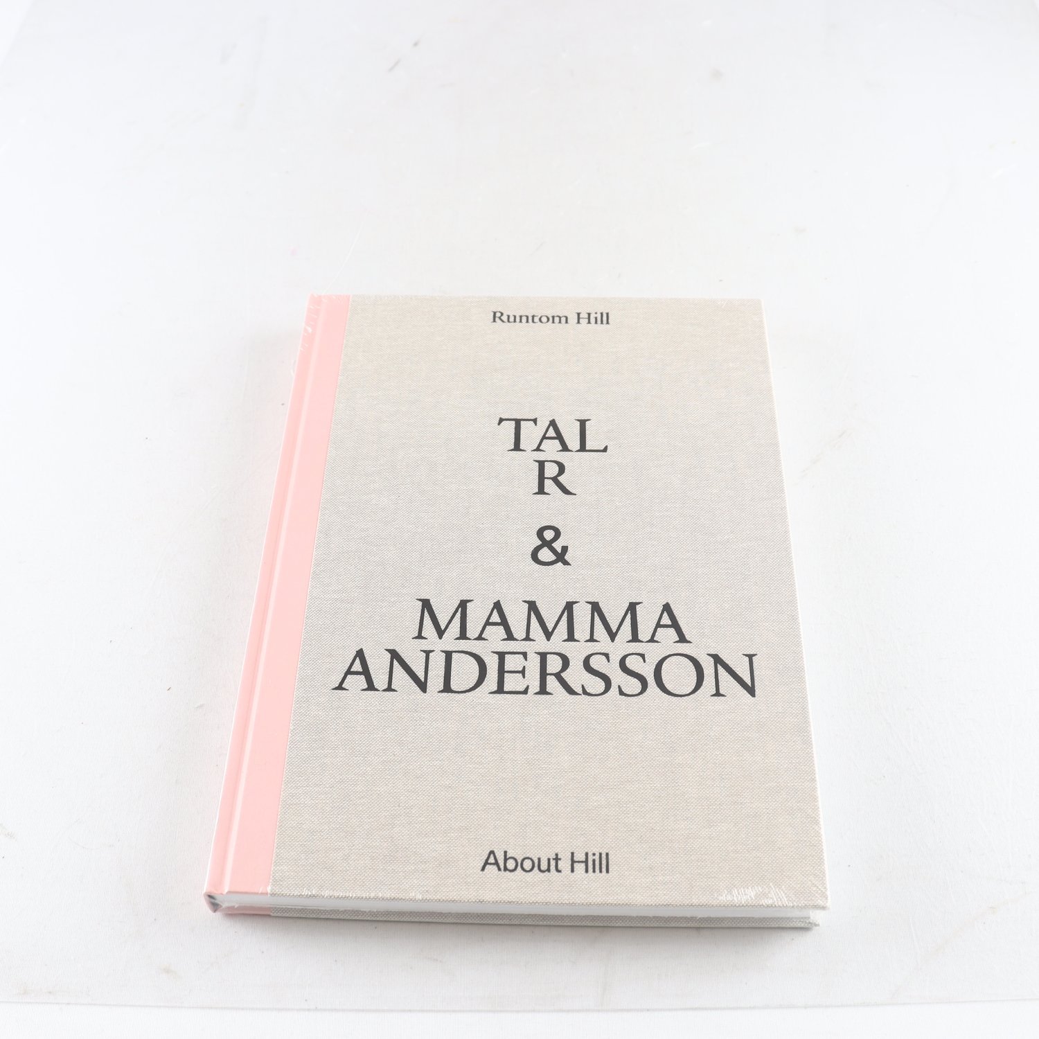Tal R & Mamma Andersson, Runtom Hill / About Hill (inplastad)