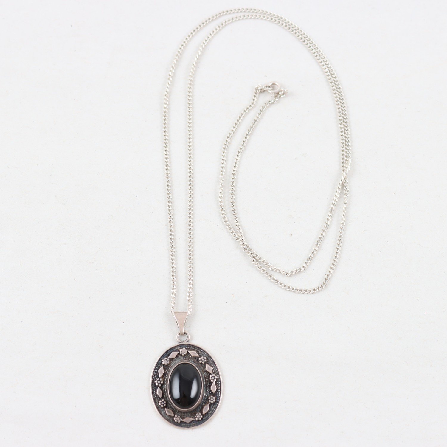 Halsband, Hänge, Sten, Brv: 15,7g