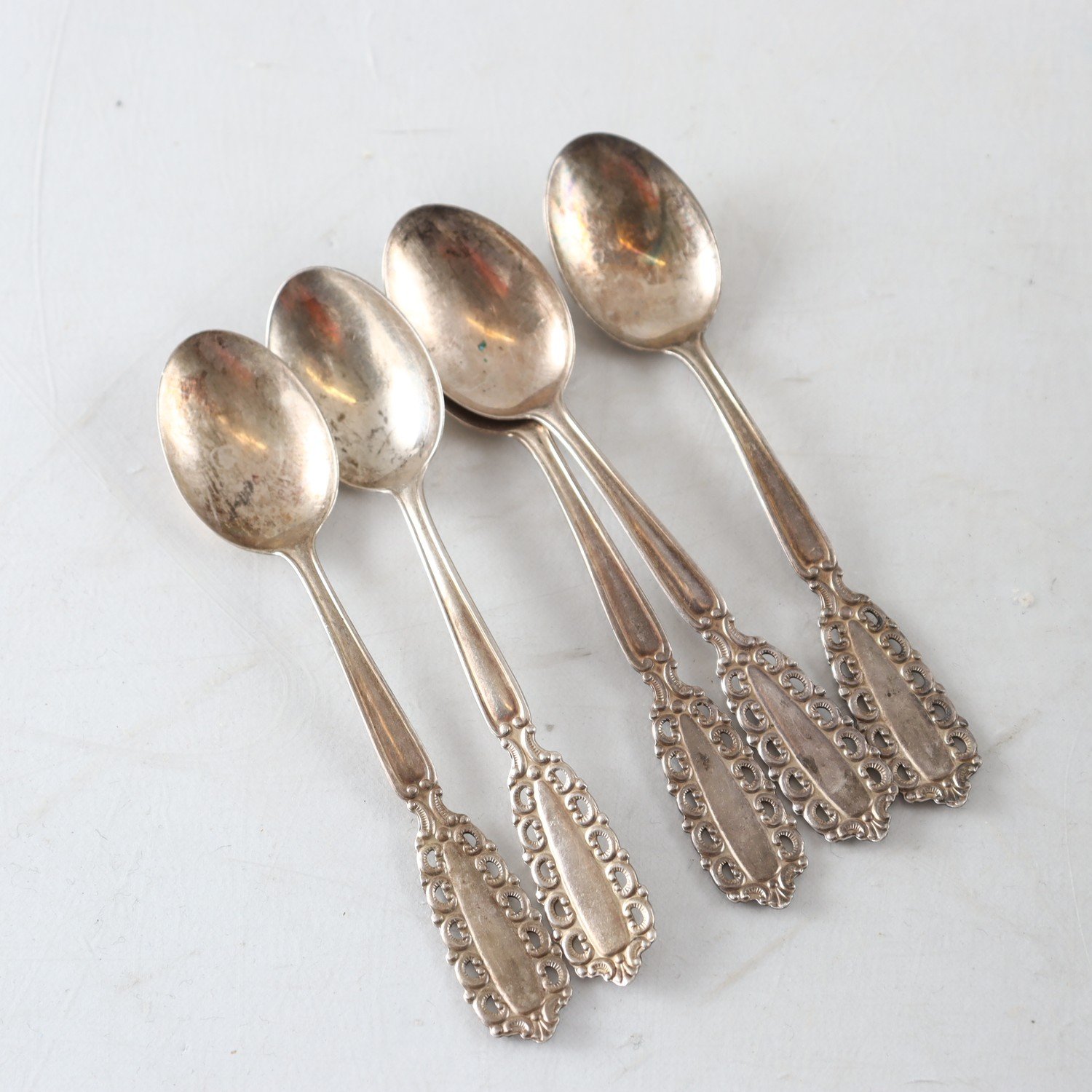 Teskedar, silver, stämplade kattfot, S
