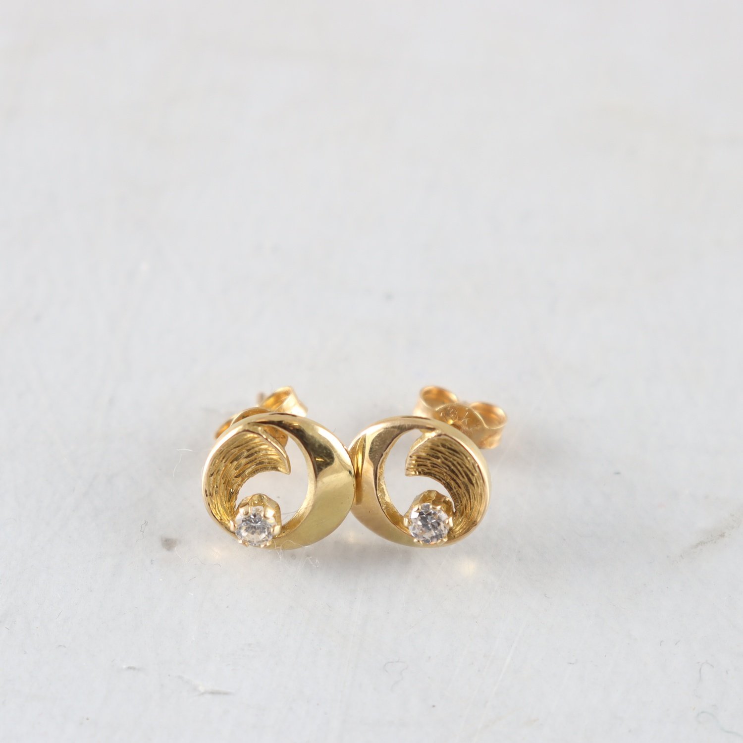 Örhängen, Guld 18k, Sten, Brv: 2,6 g
