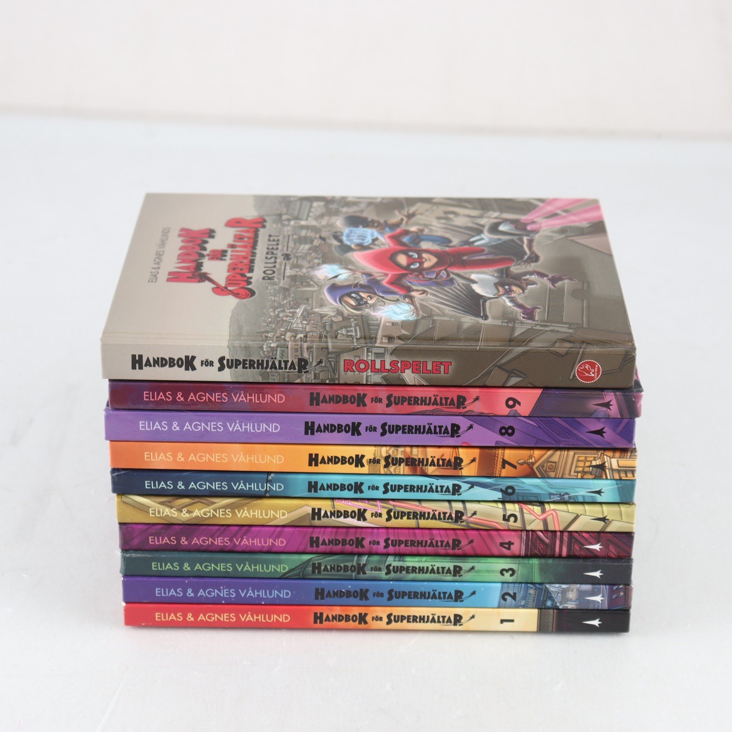 Handbok för superhjältar, Vol. 1-9 + Rollspelet