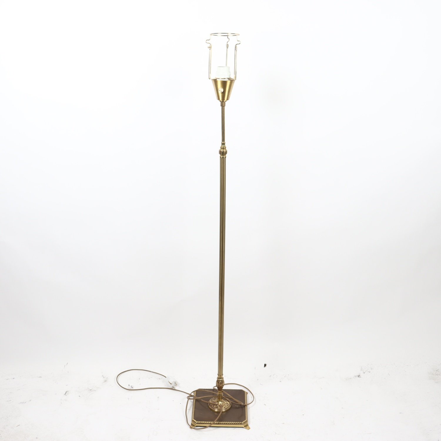Golvlampa, Metall, Vintage. Endast avhämtning.