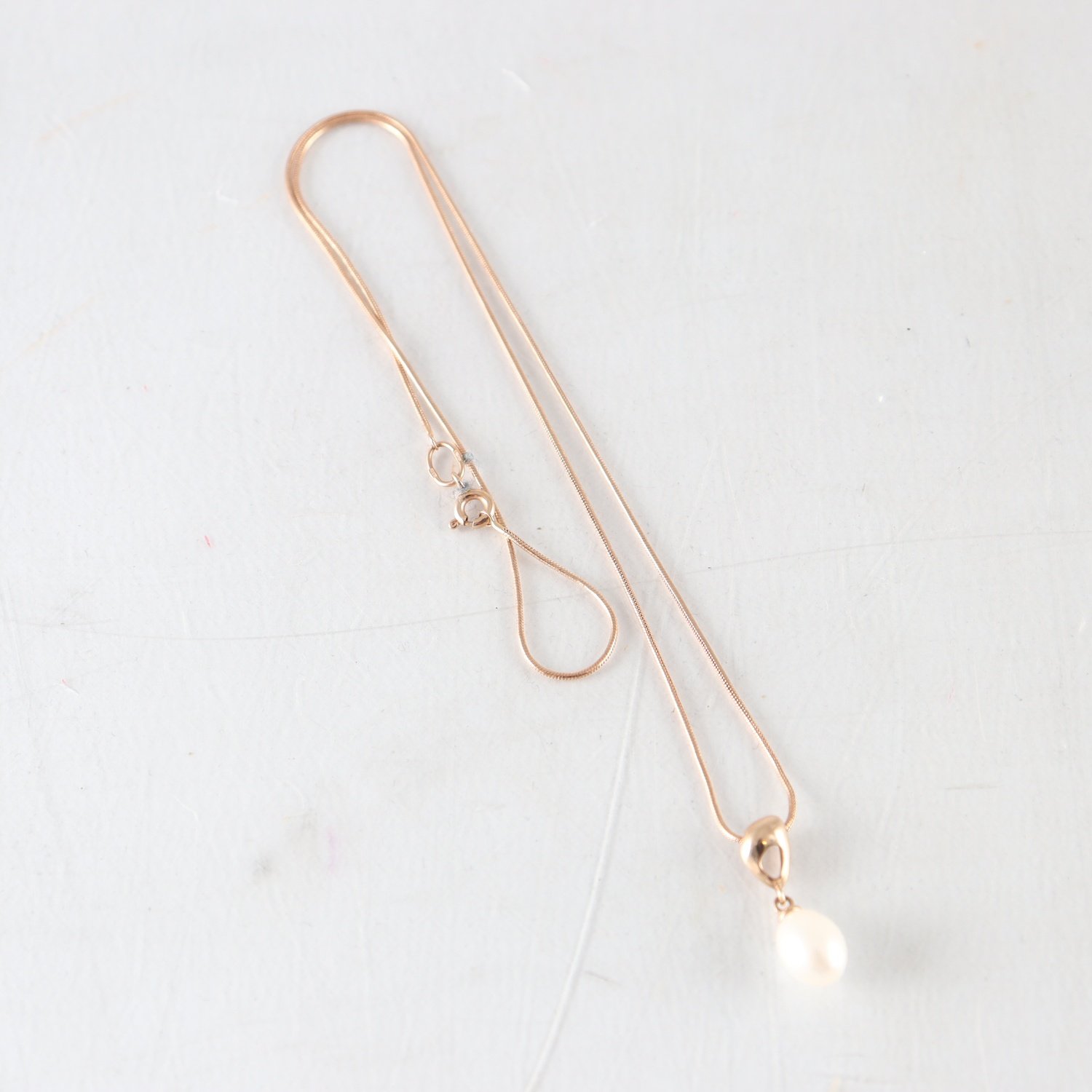 Halsband med hänge, Guld 14k, Brv: 4,3 g