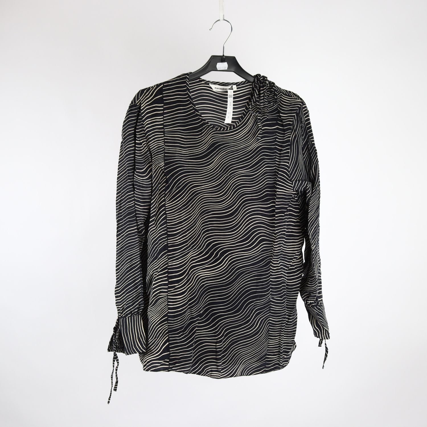 Blus, Marimekko, mönstrad, stl. 34
