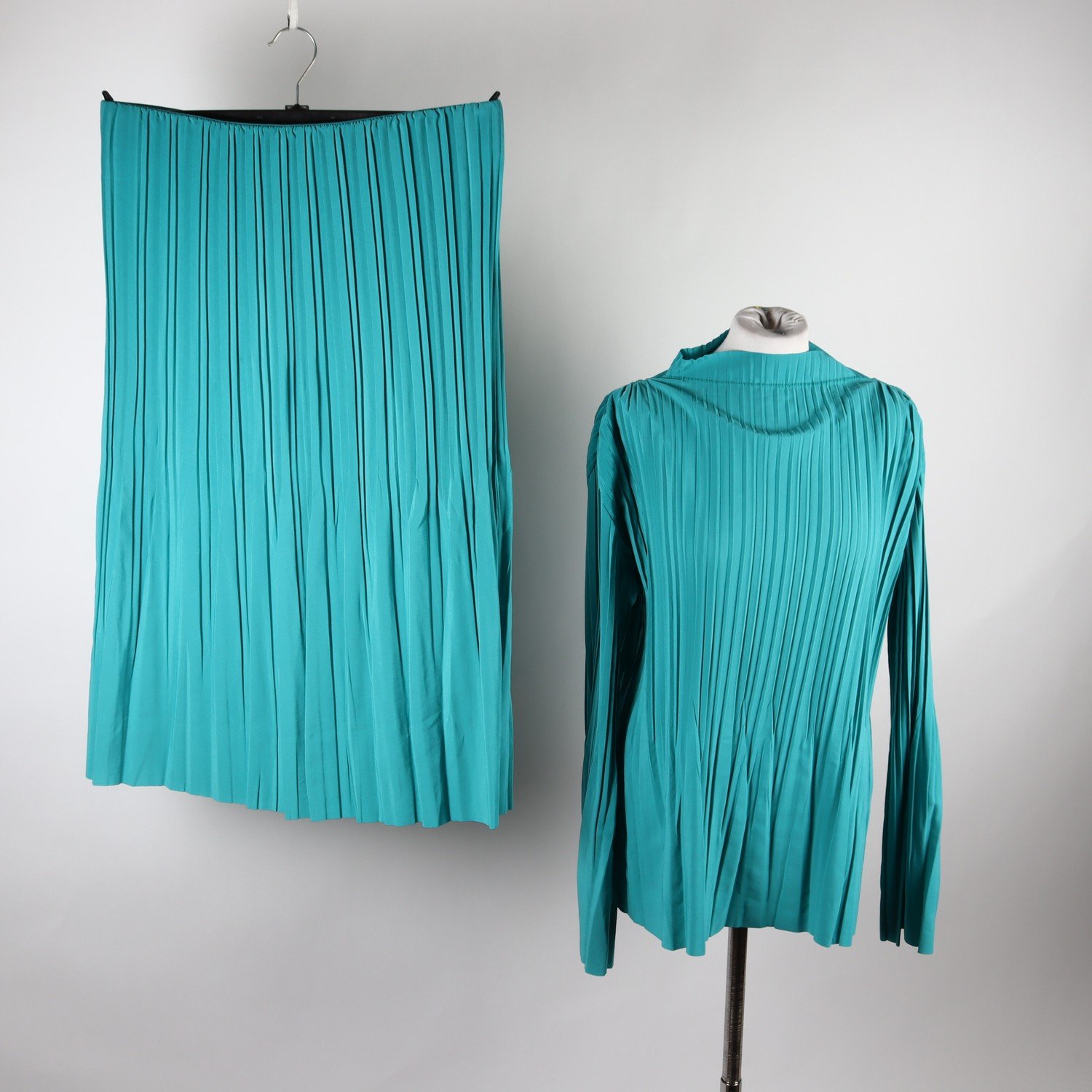 2-delat set, blus/kjol Carin Wester, blå, blus stl. 38 kjol stl. 42