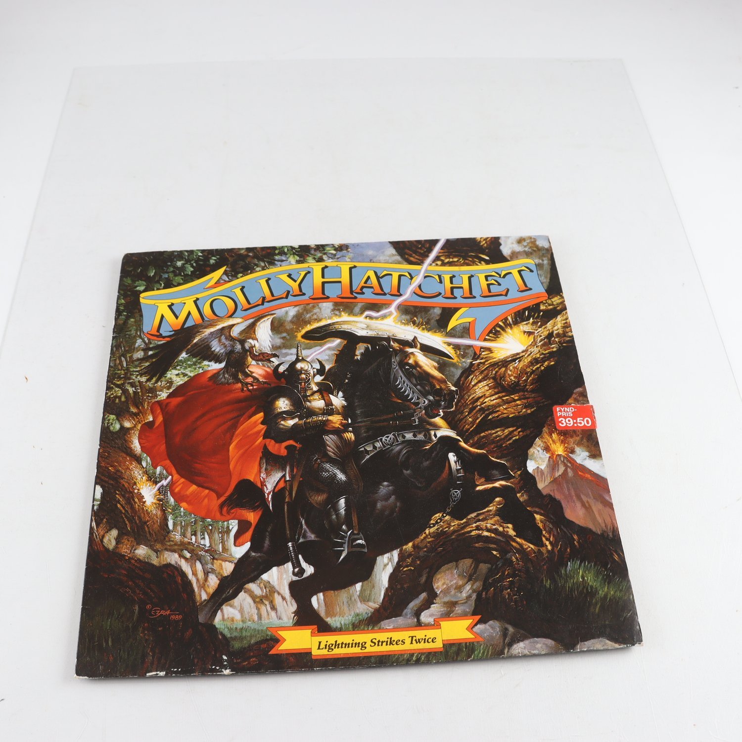 LP Molly Hatchet, Lightning Strikes Twice