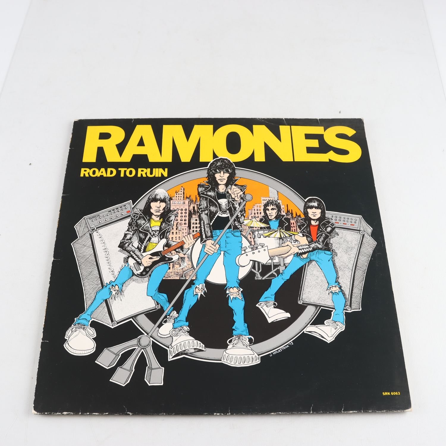 LP The Ramones, Road To Ruin