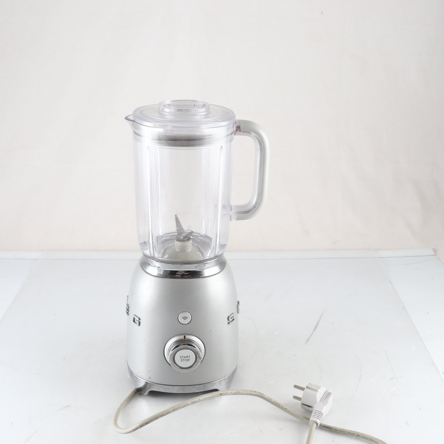 Blender, Smeg. Samfraktas ej.